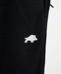 spodnie-dresowe-oversize-czarne-wk-dzik-basic-zdjecie-logo