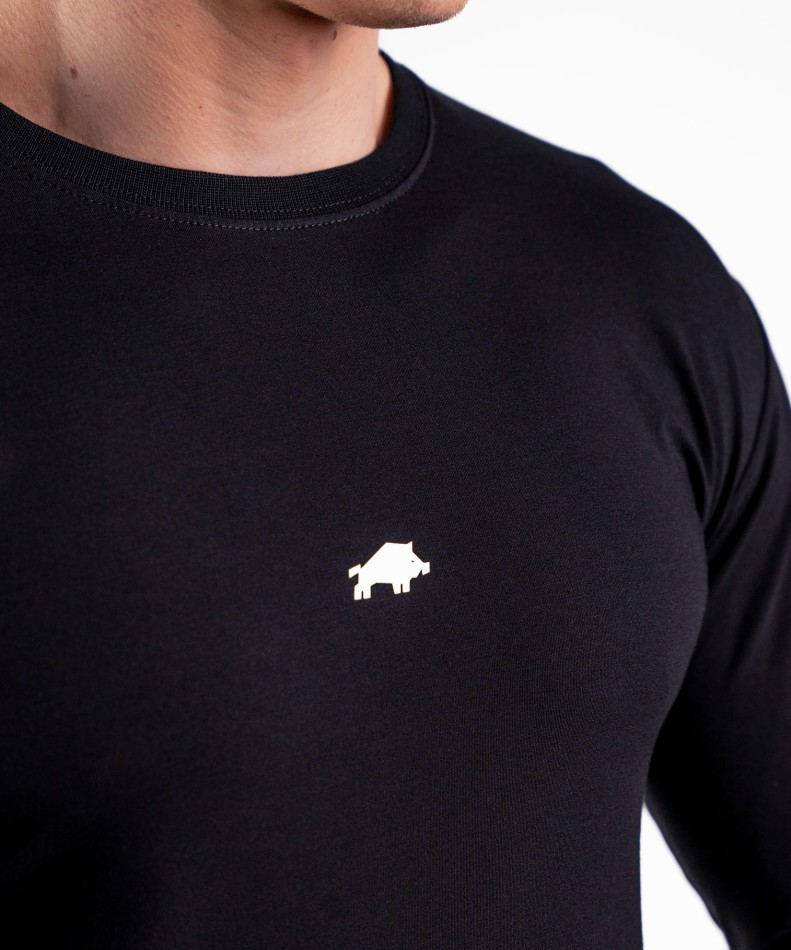 koszulka-longsleeve-slim-czarny-wk-dzik-basic-zdjecie-logo