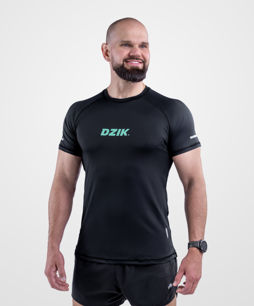 KOSZULKA REGULAR CZARNA DZIK® PRO RUN 