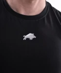 koszulka-treningowa-czarna-srebrna-wk-dzik-pro-grip-zdjecie-logo.webp