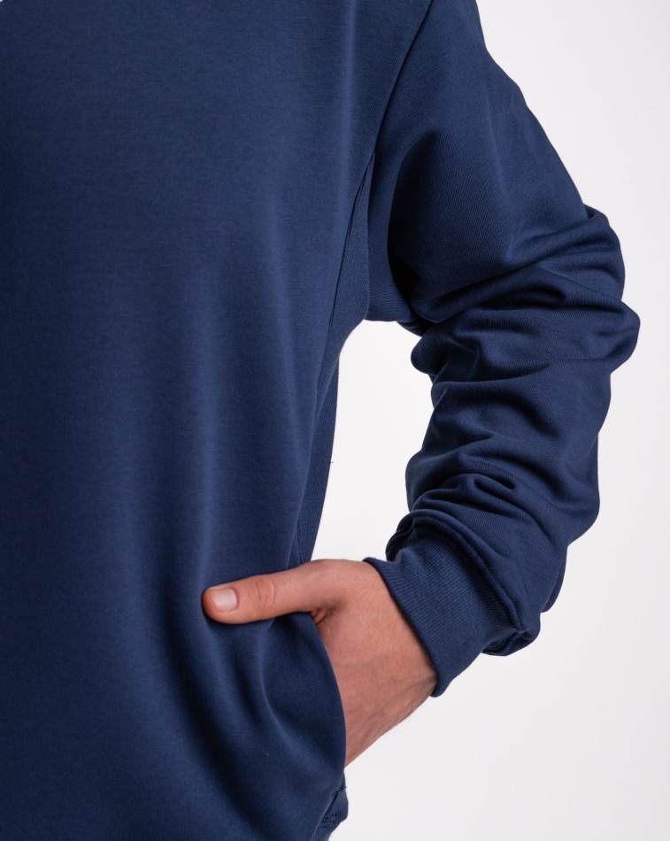 bluza-crewneck-granatowa-wk-dzik-basic-zdjecie-rekaw-i-logo