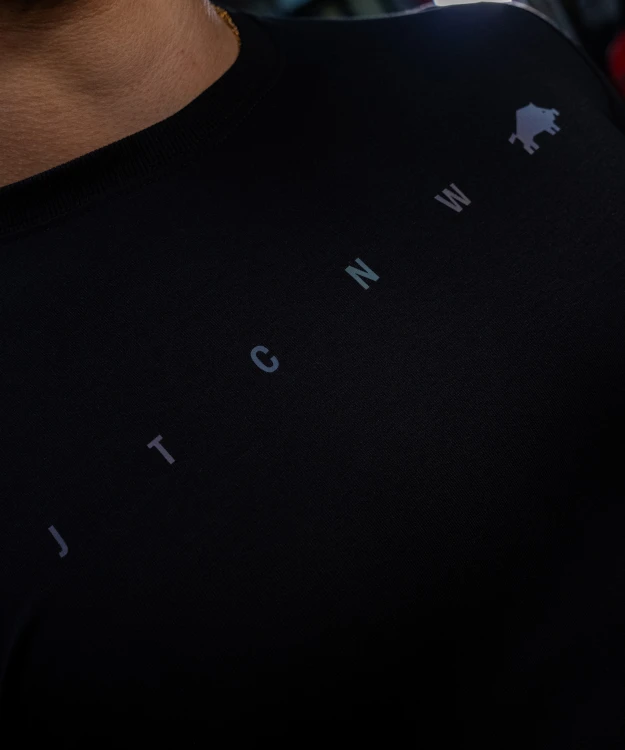 jtcnw-t-shirt-slim-chameleon-black-img-3.jpg