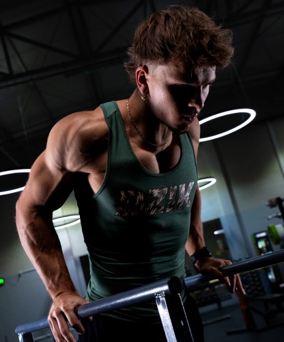 core-tank-top-camo-slim-army-green-img-5.jpg