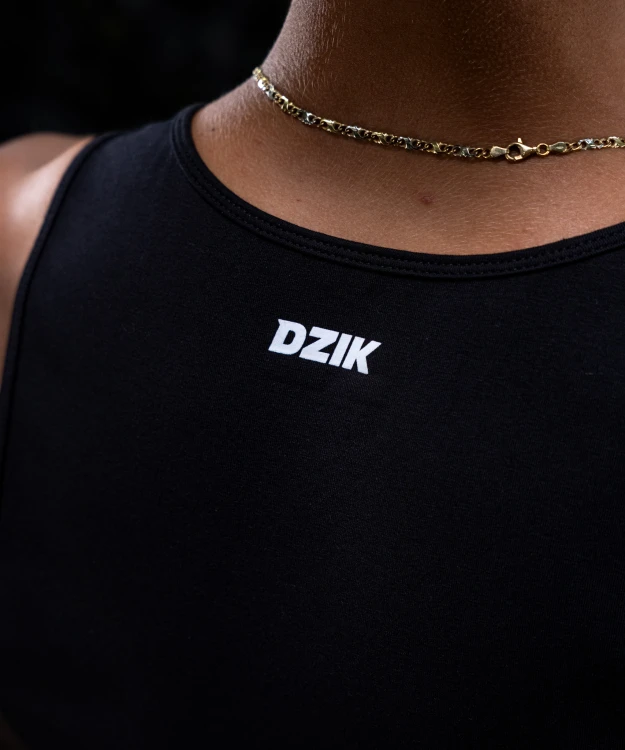 core-tankt-top-regular-black-img-4.jpg