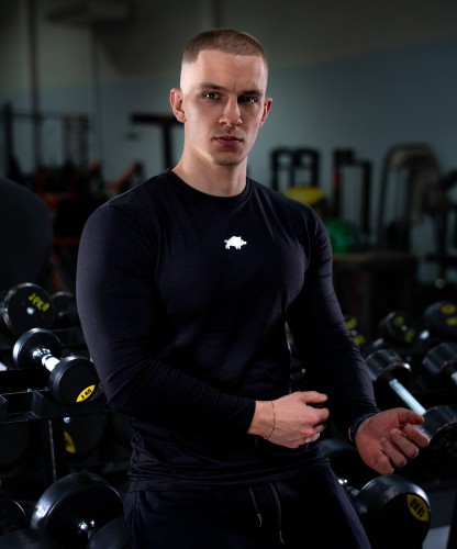 core-longsleeve-regular-black-img-2.jpg