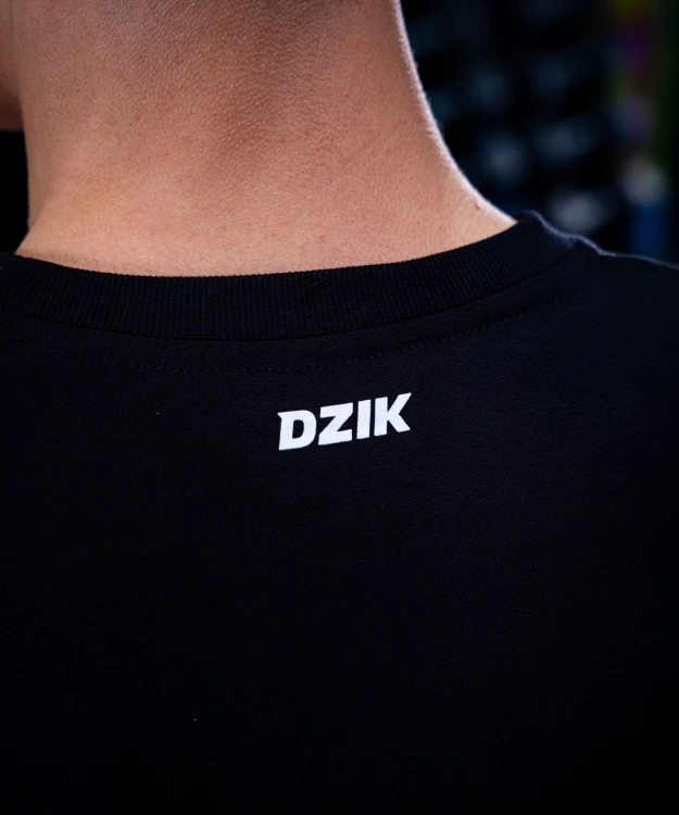 core-longsleeve-regular-black-img-6.jpg