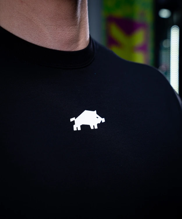 core-longsleeve-oversize-black-img-6.jpg