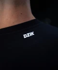 core-t-shirt-regular-black-img-4.jpg