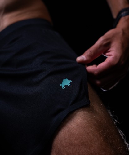 pro-run-tech-shorts-regular-onyx-black-img-2.jpg