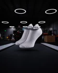 pro-run-low-socks-white-img-3.png