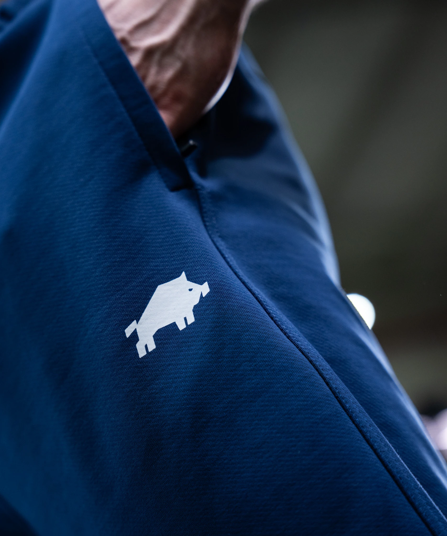 CORE JOGGERS OVERSIZE NAVY - zdjęcie logo
