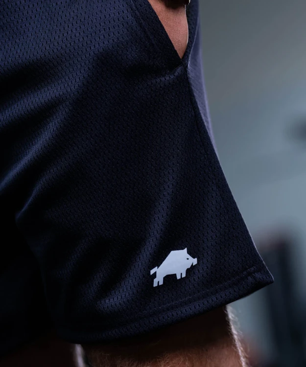 core-mesh-shorts-onyx-black-6.webp