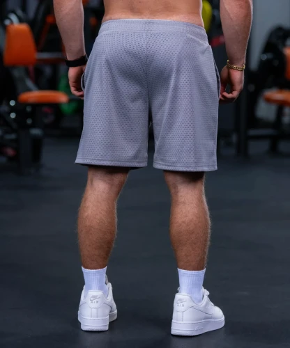 core-mesh-shorts-ultimate-gray-2.webp