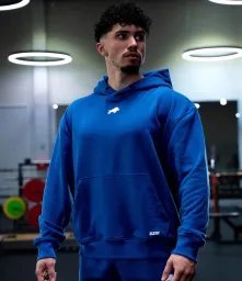 Zdjęcie niebiekiej bluzy z kapturem
